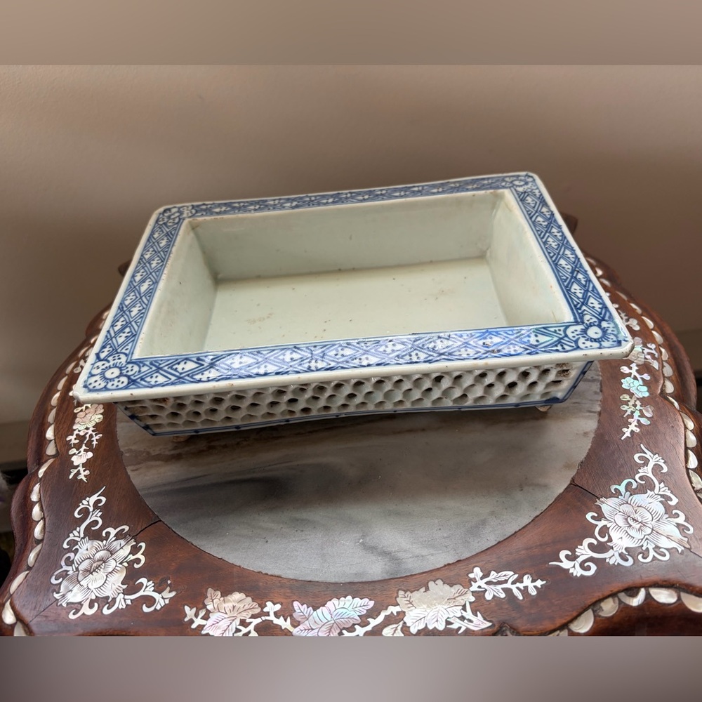 Antique Chinese 19th Century Blue & White Jardiniere